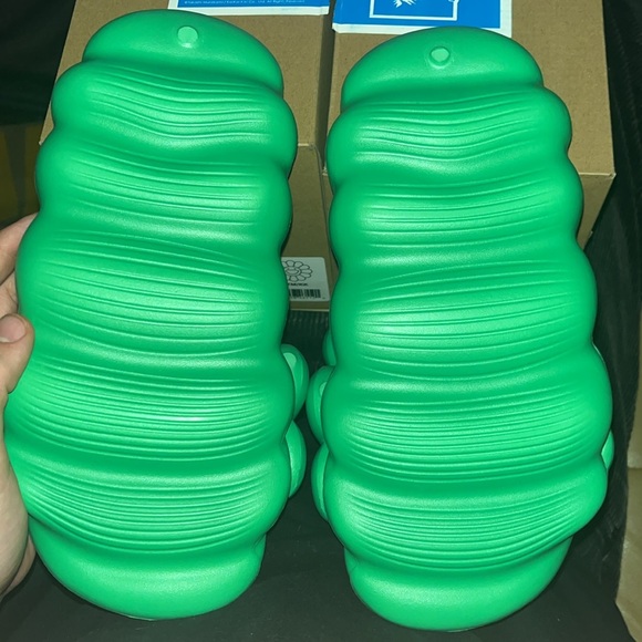 Takashi Murakami Ohana Full Bloom slides Deadstock -never worn island green sz 6 - Picture 7 of 7